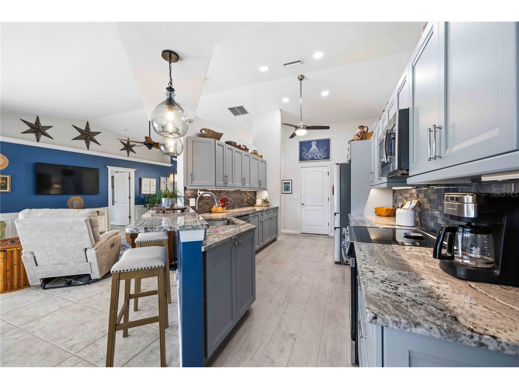 1052 W Truman Street Nokomis FL 34275 A4696312 image22