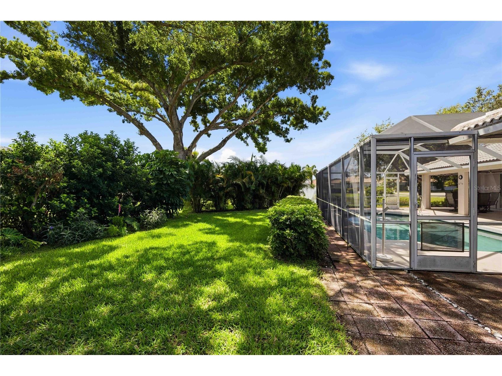1052 W Truman Street Nokomis FL 34275 A4696312 image57