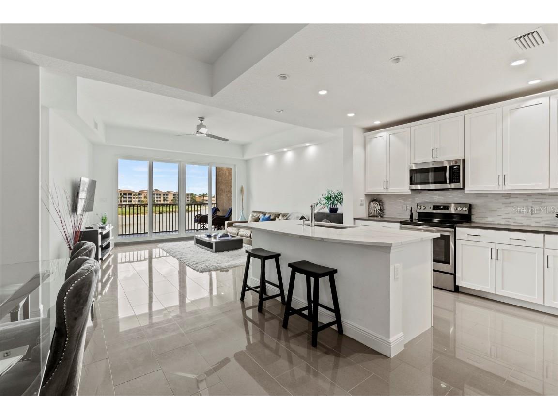 10520 Boardwalk Loop #302 Bradenton FL 34202 - LAKE VIHLEIN A4613313 image7