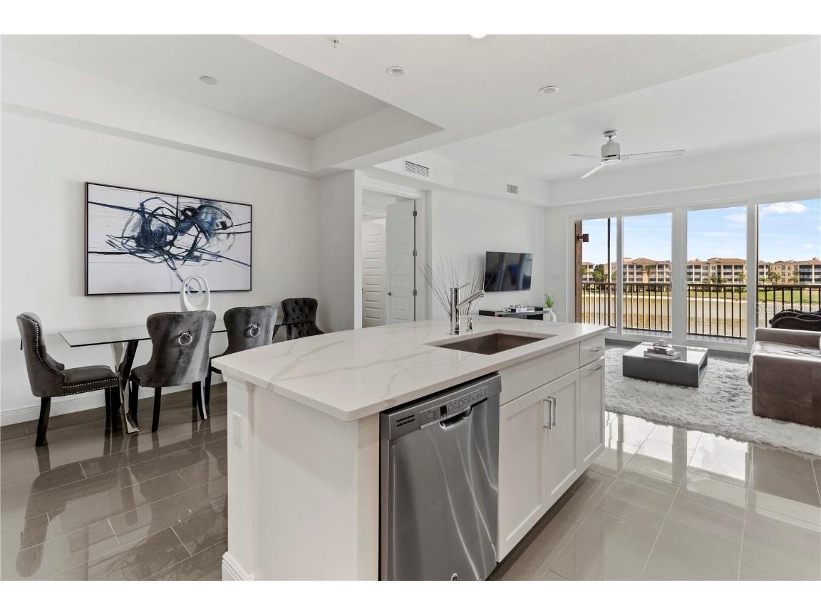 10520 Boardwalk Loop #302 Bradenton FL 34202 - LAKE VIHLEIN A4666815 image14