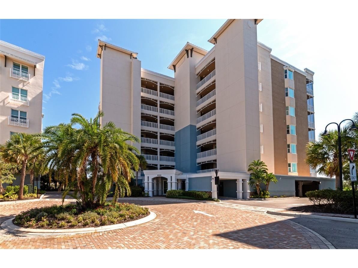 10520 Boardwalk Loop #401 Lakewood Ranch FL 34202 - LAKE UIHLIEN A4608532 image1