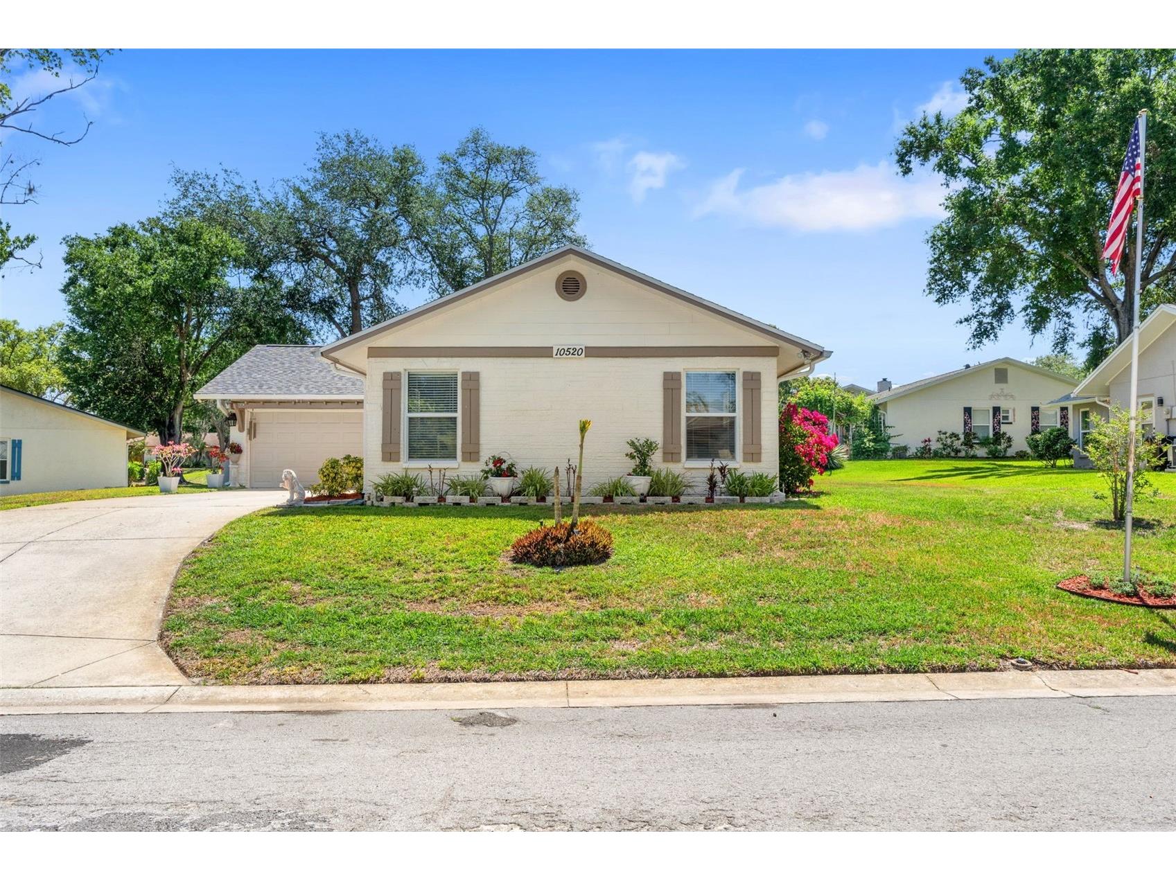 10520 Springwood Drive Port Richey FL 34668 W7885619 image2