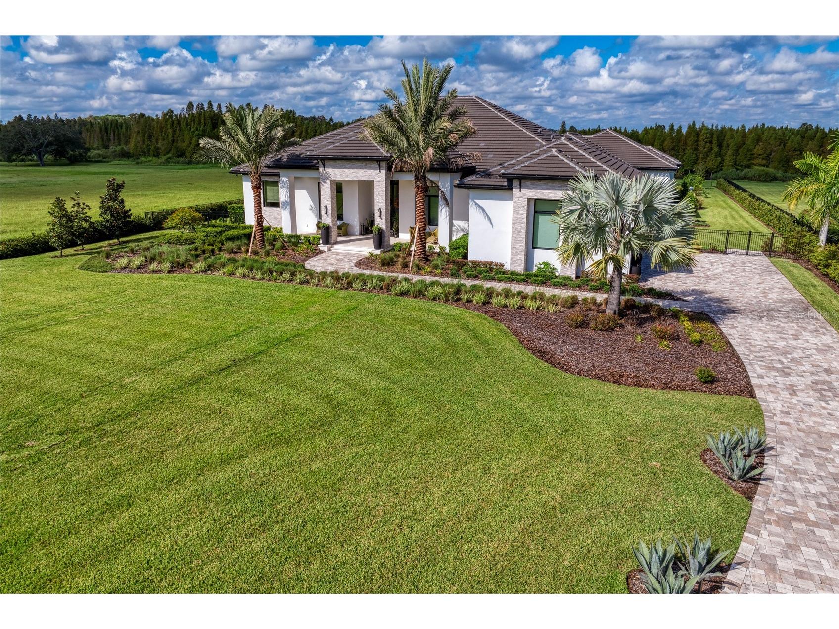 10521 Broadland Pass Thonotosassa FL 33592 TB8502599 image94