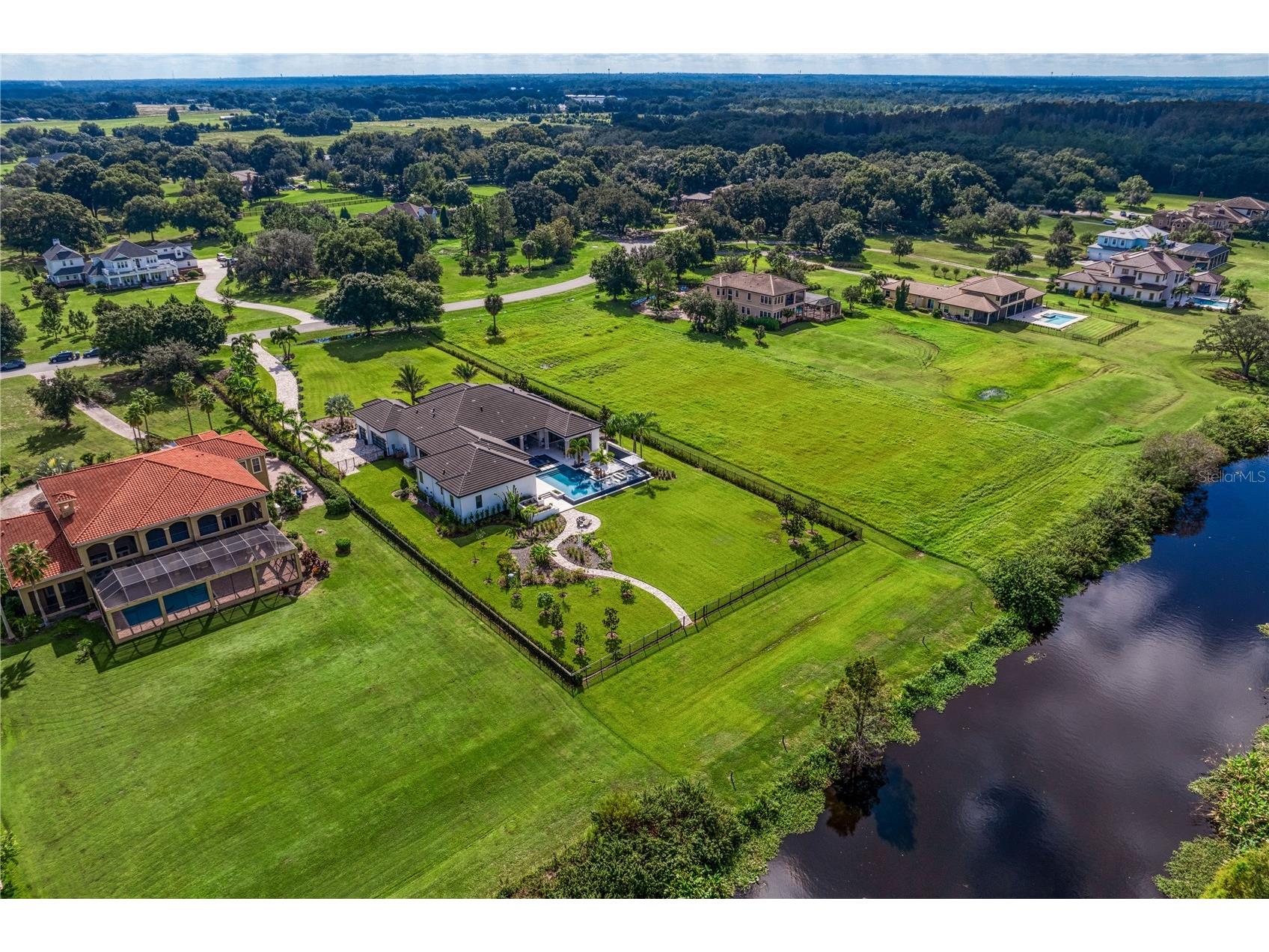 10521 Broadland Pass Thonotosassa FL 33592 TB8502599 image95