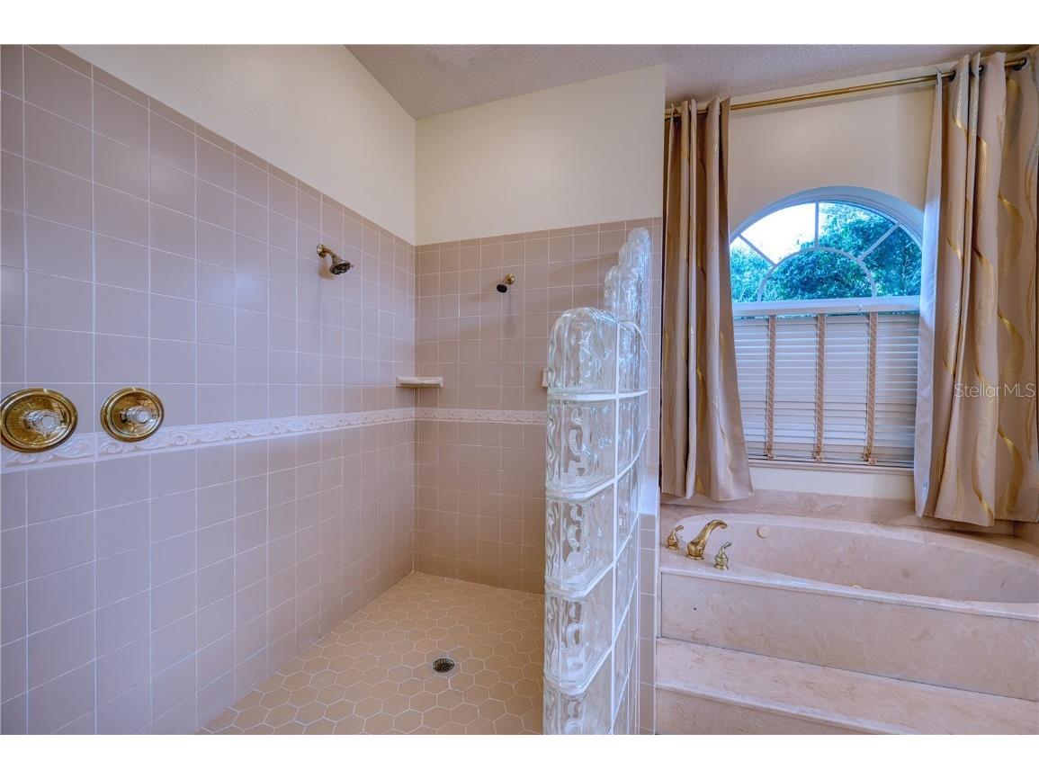 10523 Cheval Place Lakewood Ranch FL 34202 A4637396 image13