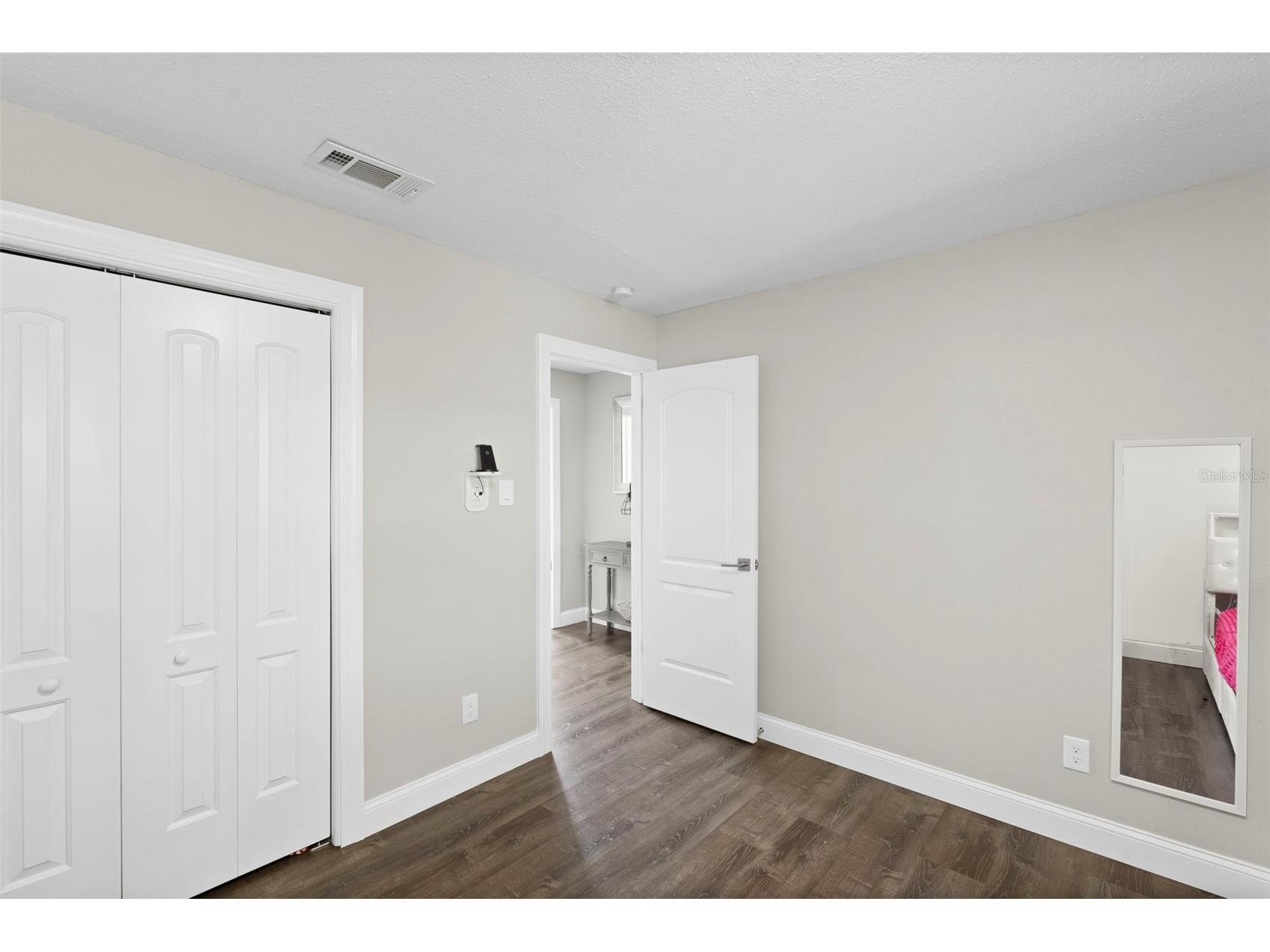 10525 Homestead Drive Tampa FL 33618 TB8490147 image25