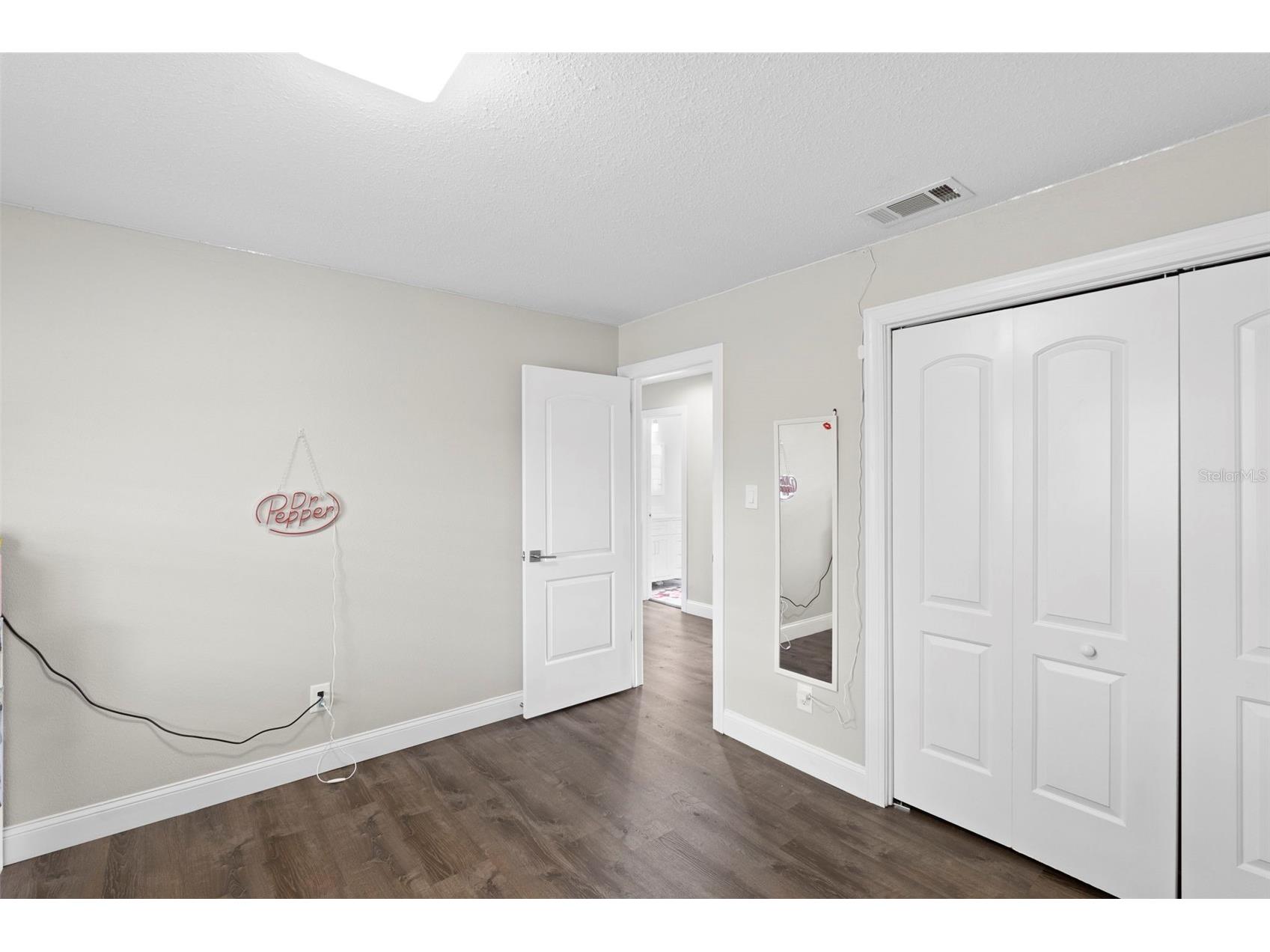 10525 Homestead Drive Tampa FL 33618 TB8490147 image28