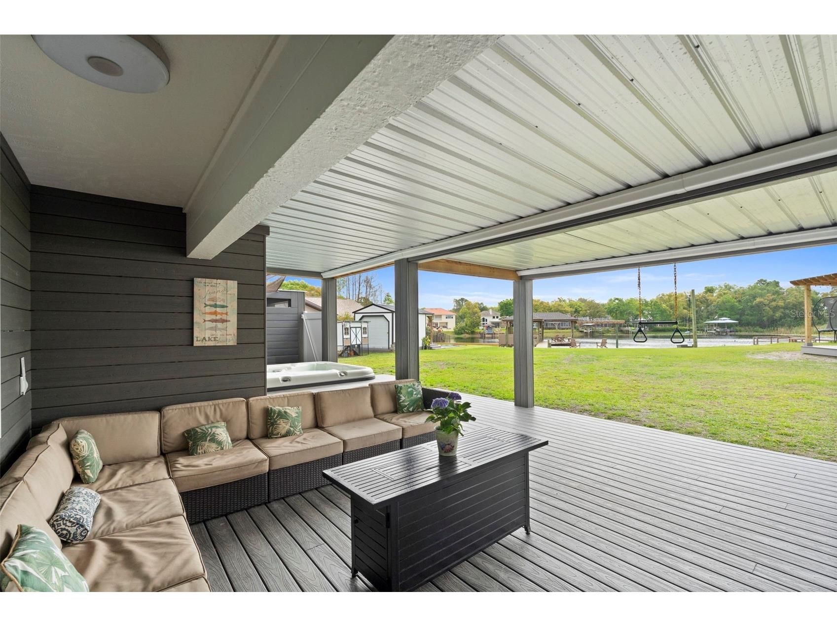 10525 Homestead Drive Tampa FL 33618 TB8490147 image36