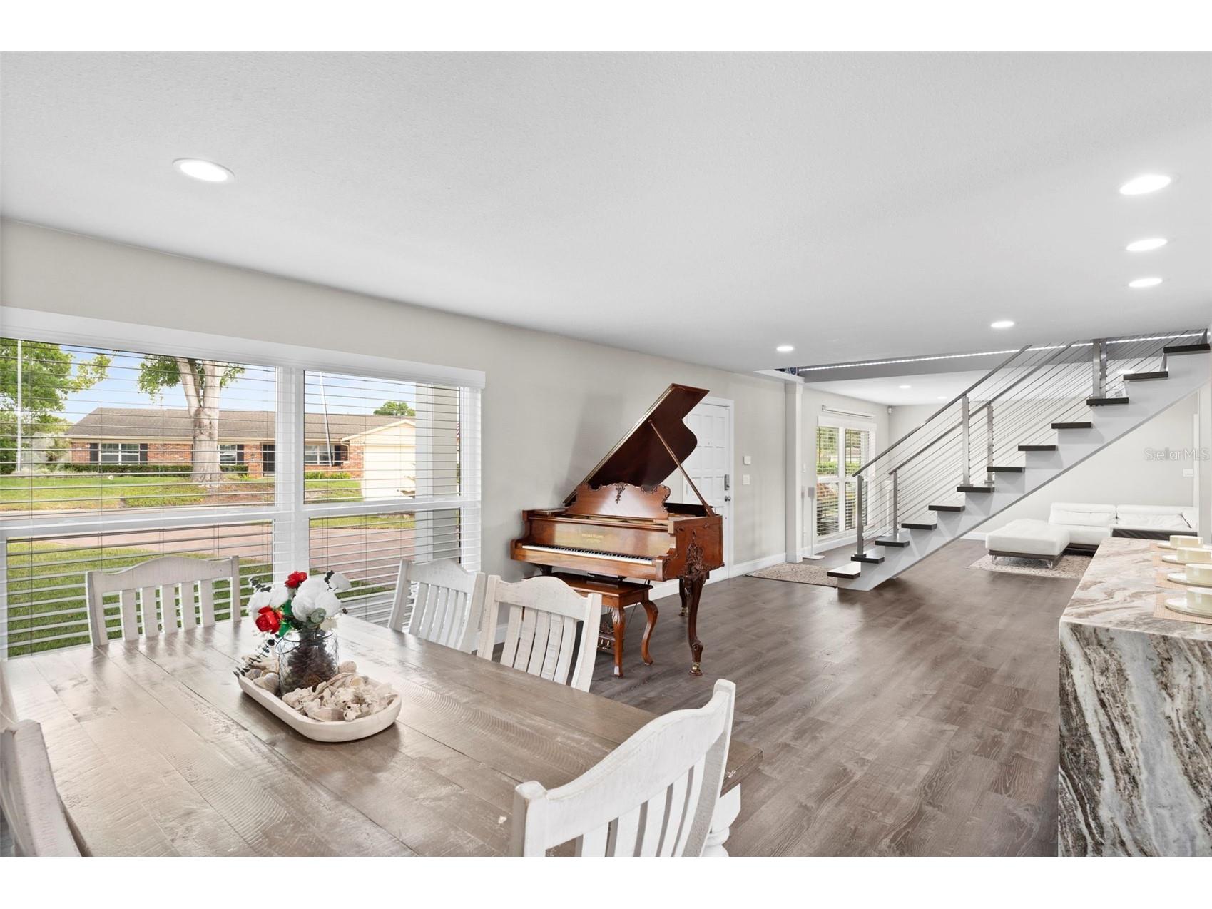 10525 Homestead Drive Tampa FL 33618 TB8490147 image9
