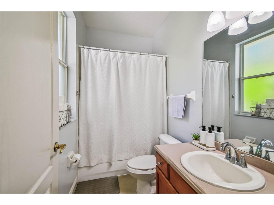 10526 Greencrest Drive Tampa FL 33626 TB8412676 image32