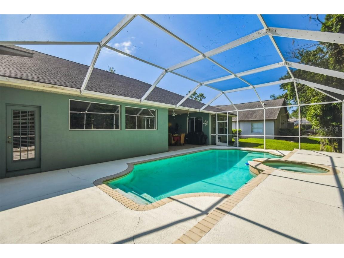 10526 Greencrest Drive Tampa FL 33626 TB8412676 image38