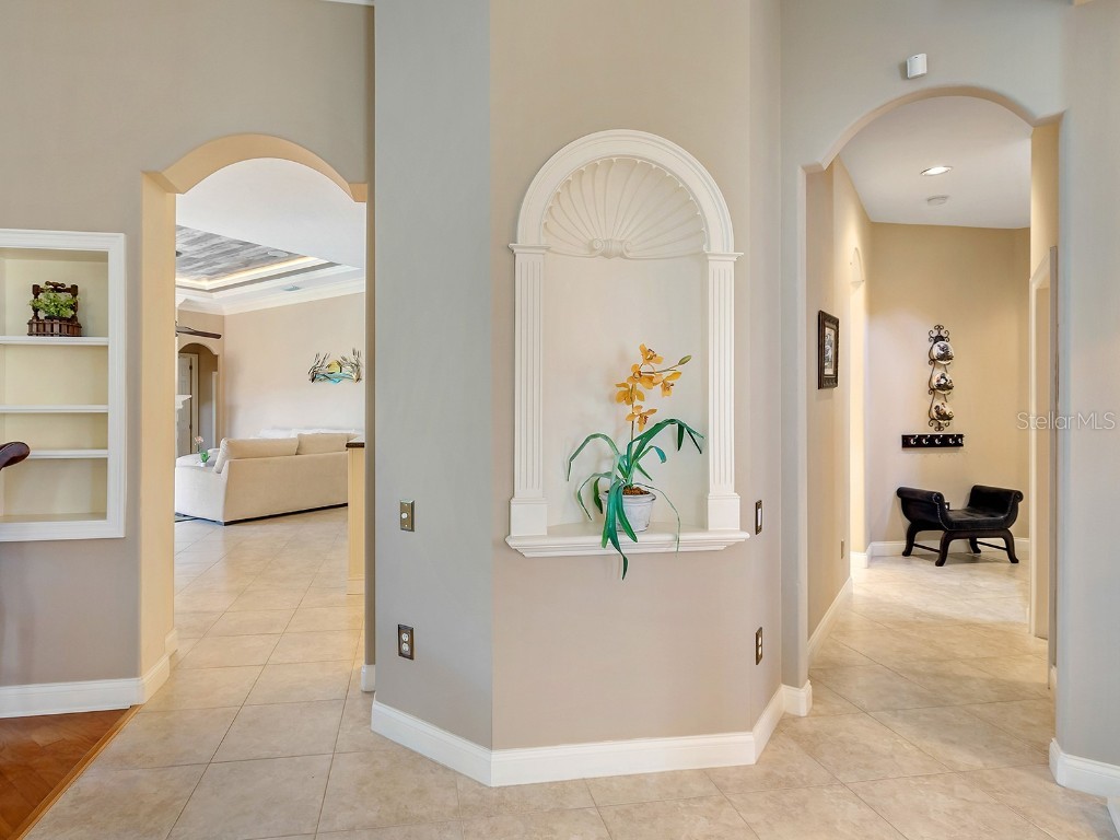 10528 Cheval Place Lakewood Ranch FL 34202 A4670723 image18