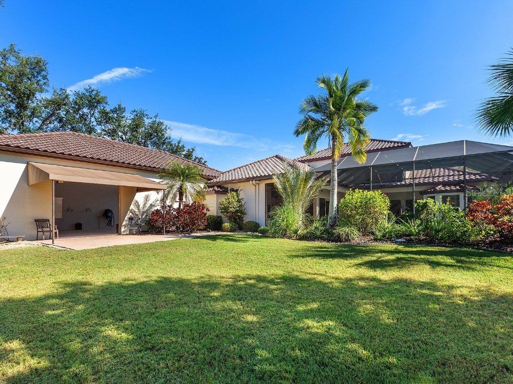 10528 Cheval Place Lakewood Ranch FL 34202 A4670723 image64