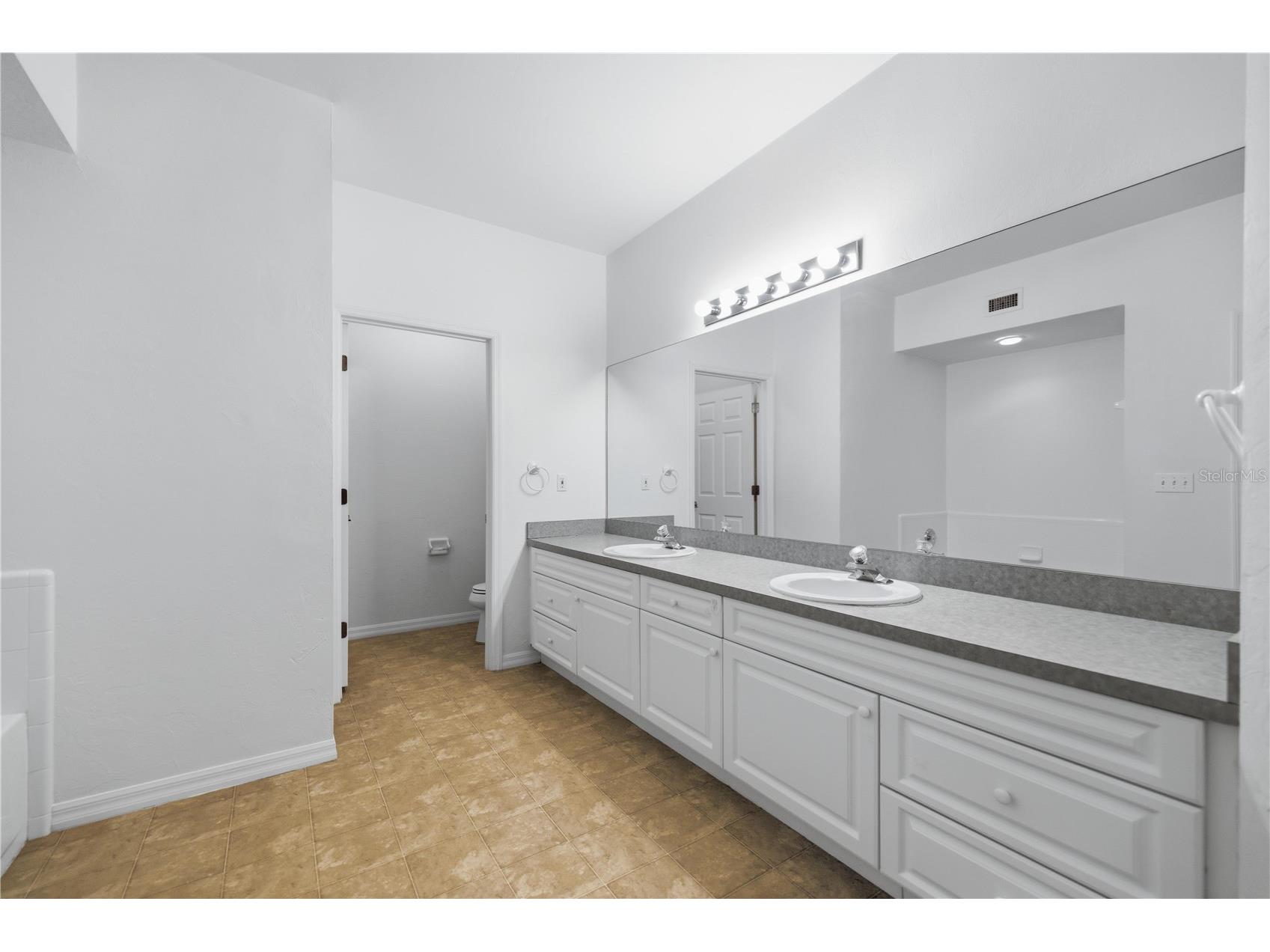 10529 NW 28th Lane Gainesville FL 32606 OM716651 image13