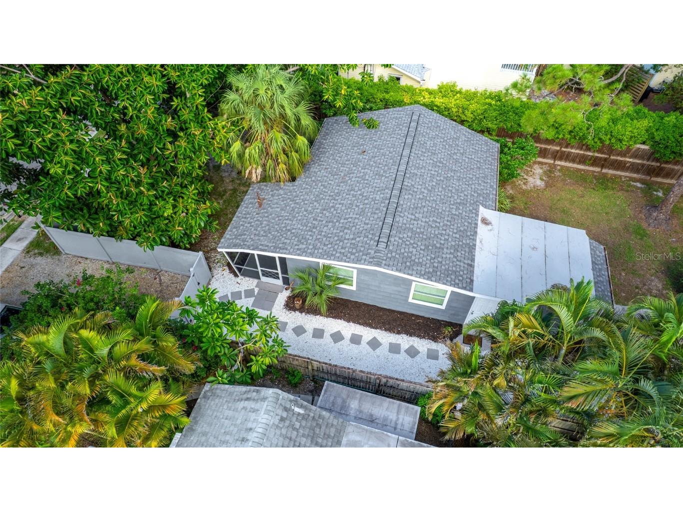 1053 40th Street Sarasota FL 34234 A4658186 image1