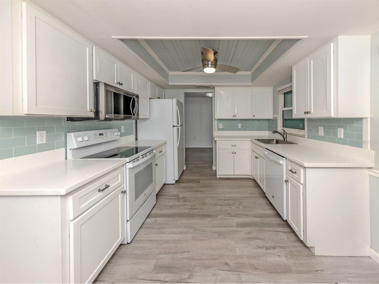 1053 Derian Place Nokomis FL 34275 - SHAKETT CREEK N6143496 image10