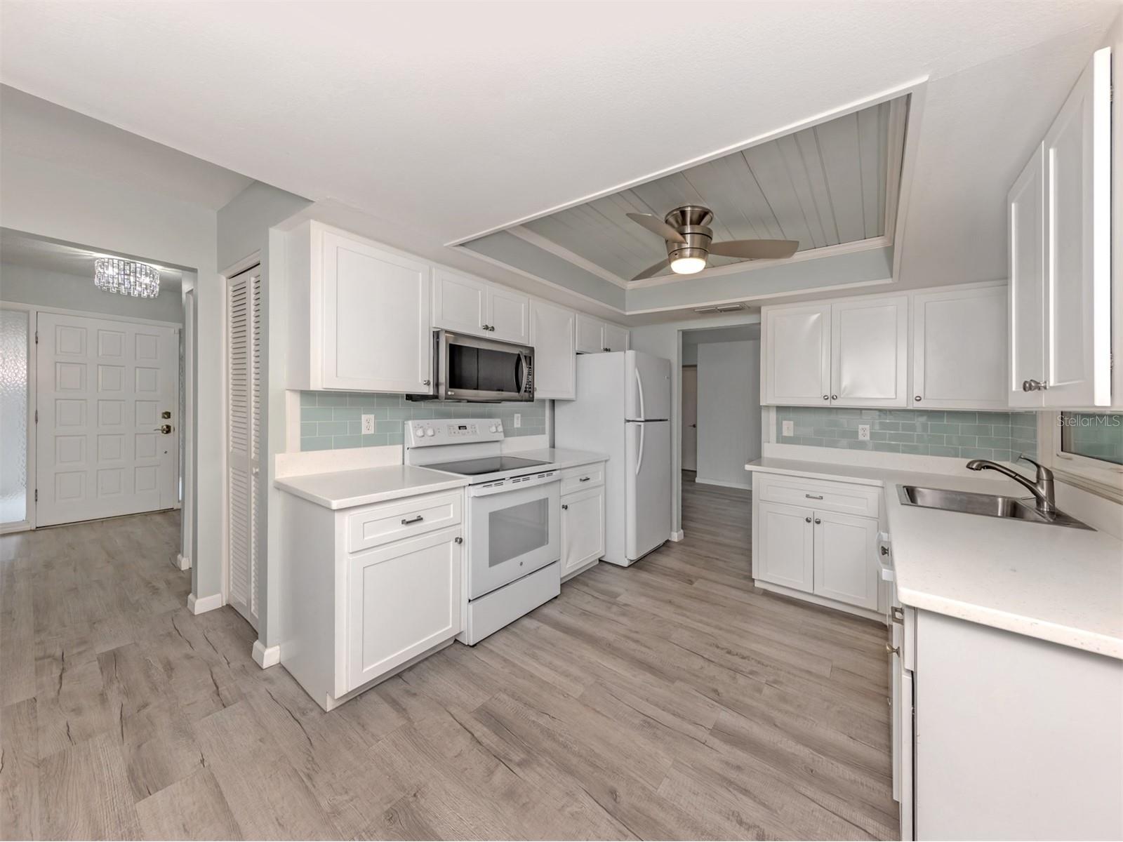 1053 Derian Place Nokomis FL 34275 - SHAKETT CREEK N6143496 image11