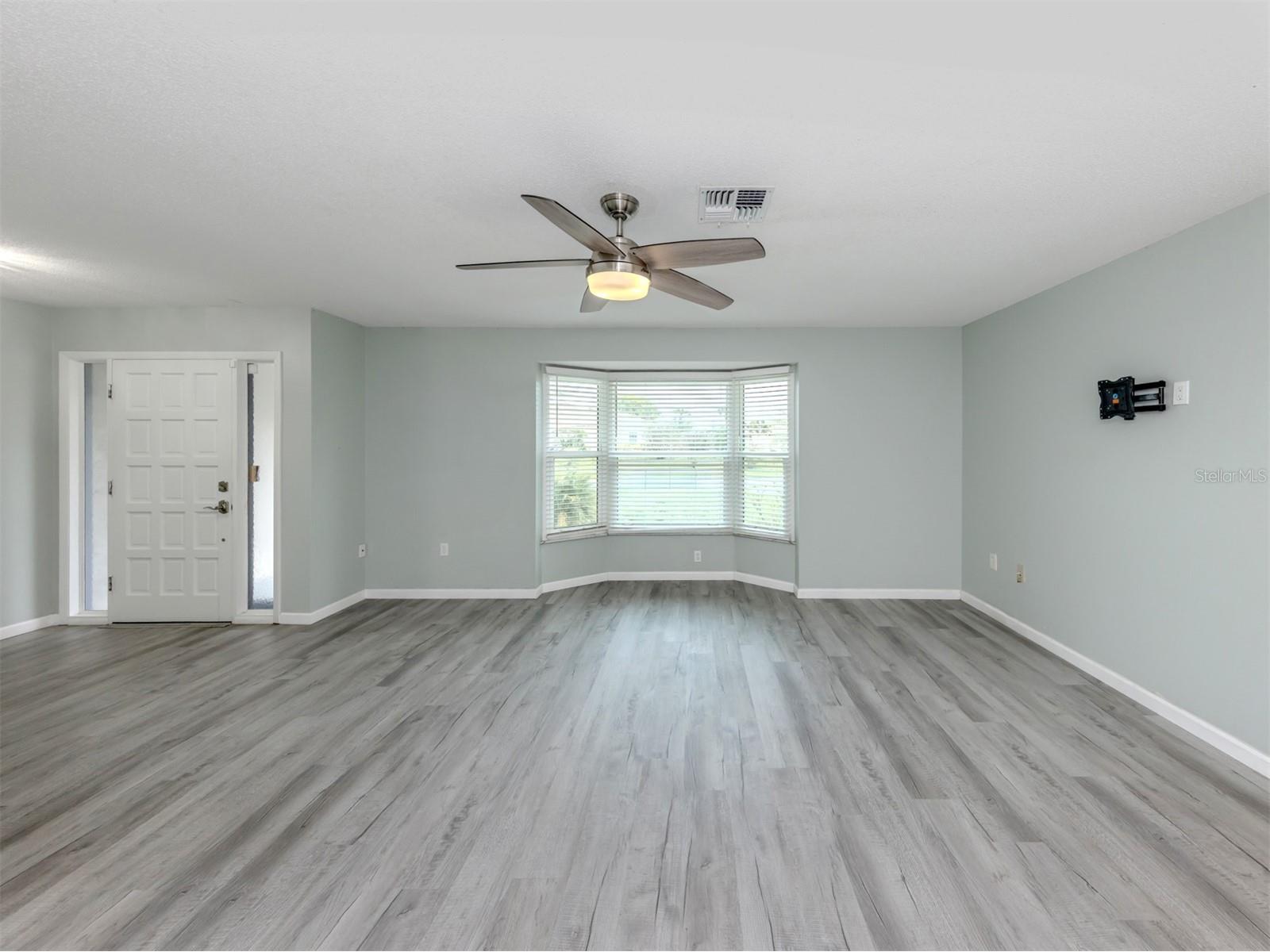 1053 Derian Place Nokomis FL 34275 - SHAKETT CREEK N6143496 image2