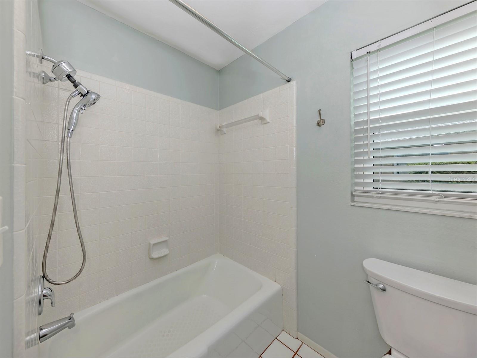 1053 Derian Place Nokomis FL 34275 - SHAKETT CREEK N6143496 image21