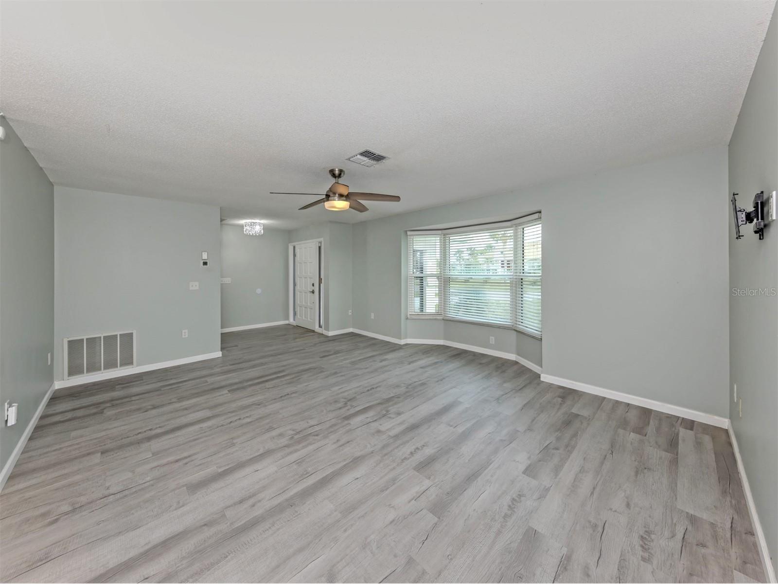 1053 Derian Place Nokomis FL 34275 - SHAKETT CREEK N6143496 image3