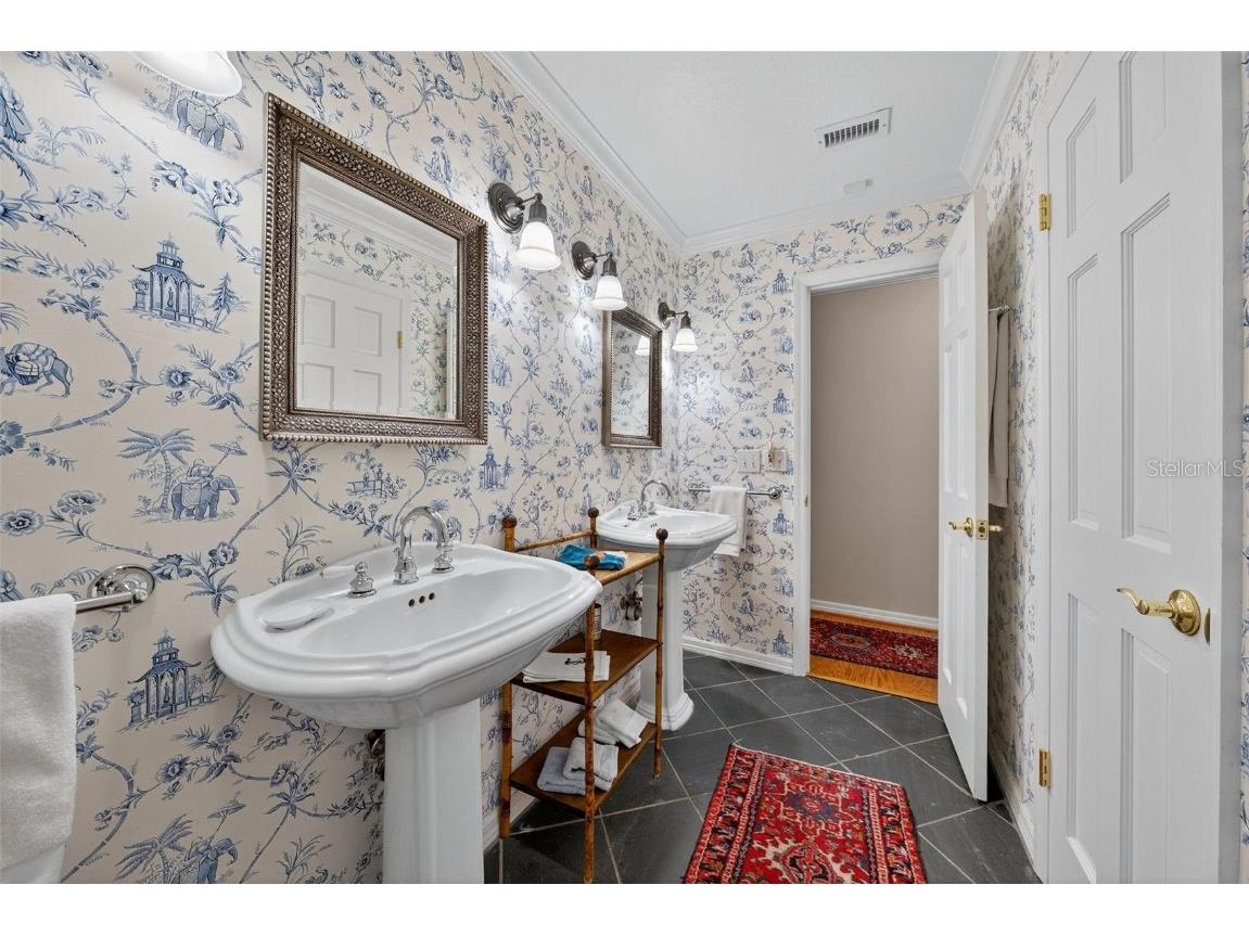 1053 Sweetbriar Road Orlando FL 32806 O6357791 image56