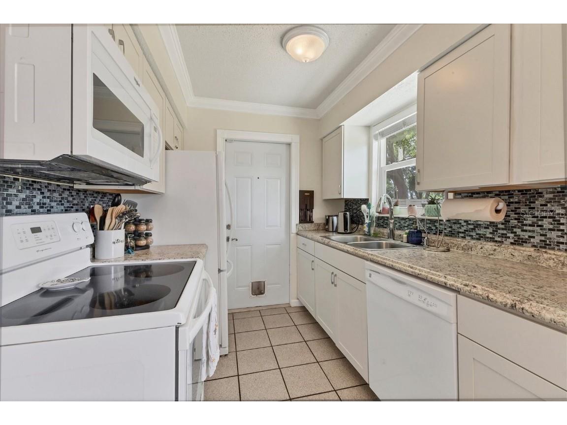 1053 Yarmouth Street Port Charlotte FL 33952 C7511276 image8