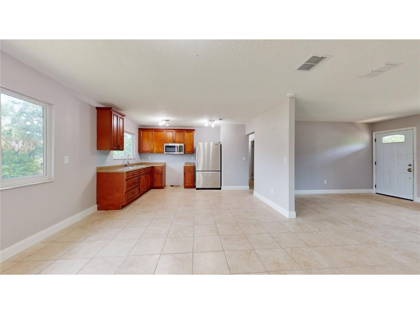 1053 Zambrana Street SE Palm Bay FL 32909 L4944944 image6