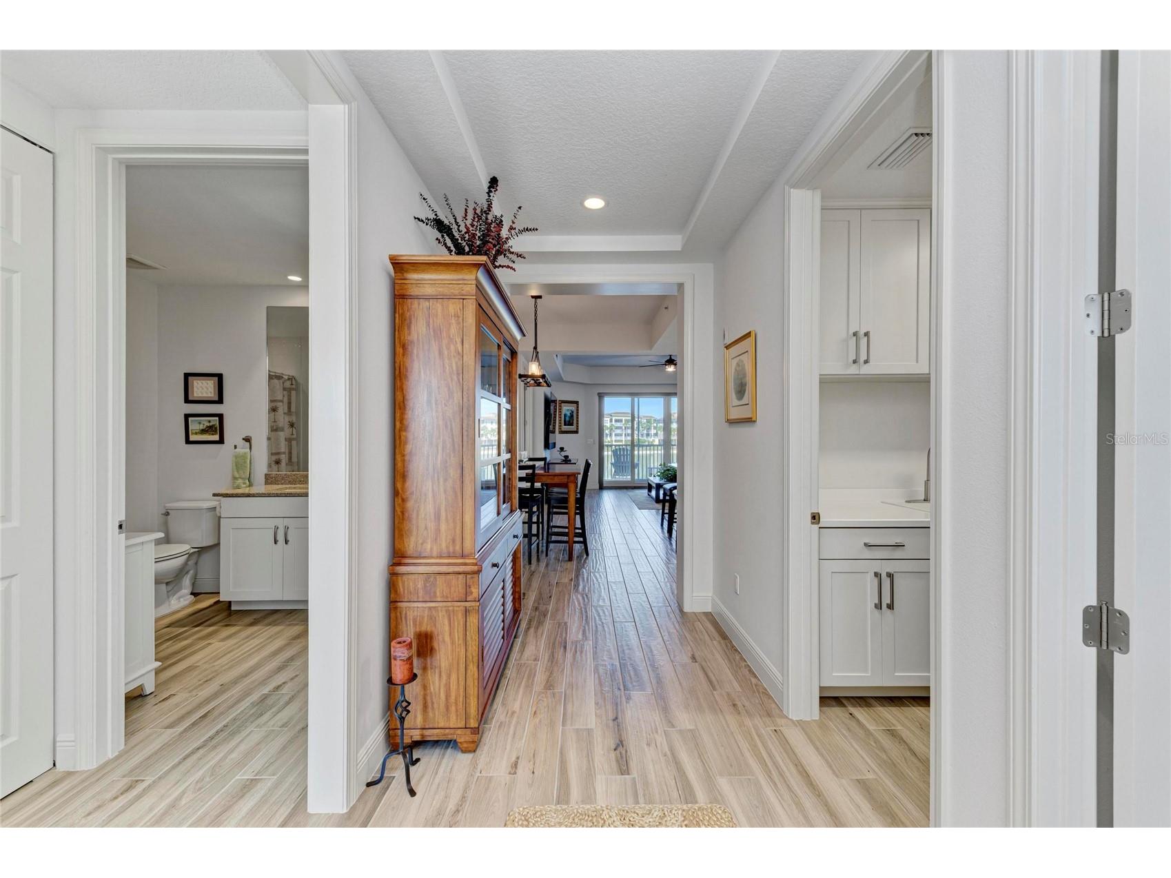10530 Boardwalk Loop #202 Bradenton FL 34202 - LAKE UIHLEIN A4672703 image10