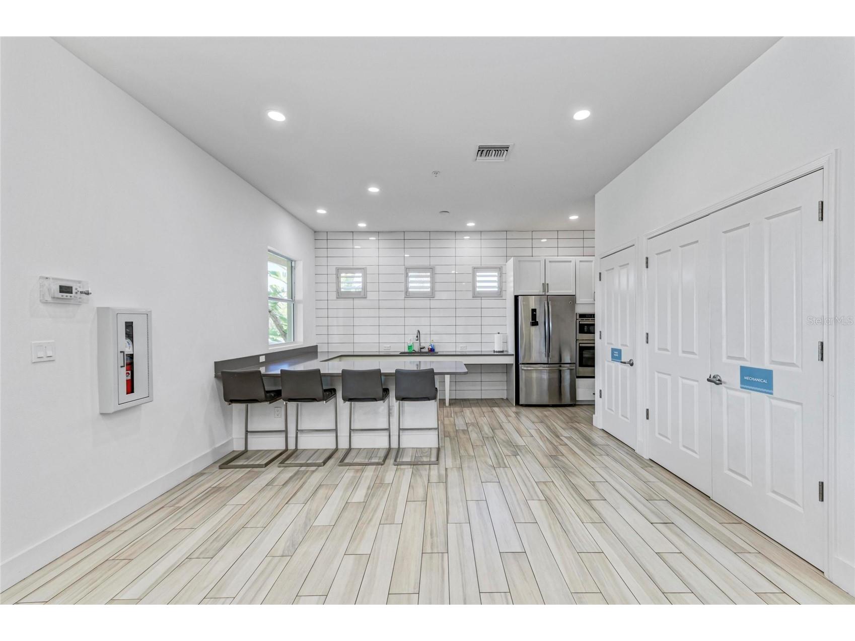 10530 Boardwalk Loop #202 Bradenton FL 34202 - LAKE UIHLEIN A4672703 image54
