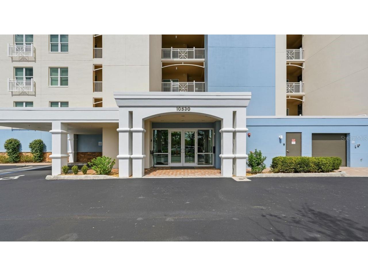 10530 Boardwalk Loop #503 Lakewood Ranch FL 34202 - LAKE UHLEIN A4685835 image2