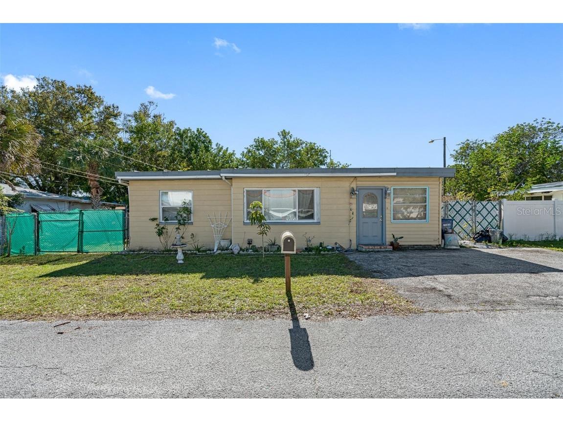 10530 Lake Drive Seminole FL 33772 T3423609 image1