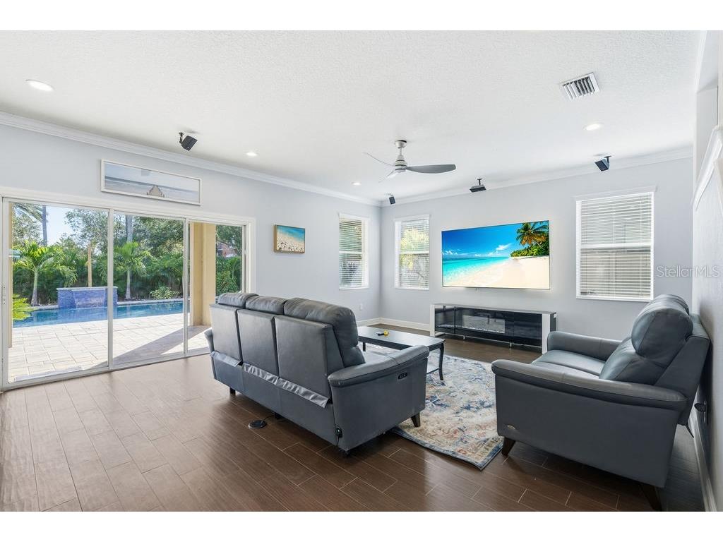 10534 Lake Seminole Terrace Seminole FL 33772 A4671667 image11