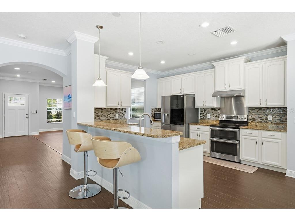 10534 Lake Seminole Terrace Seminole FL 33772 A4671667 image20