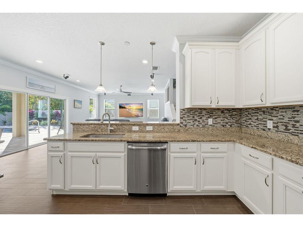 10534 Lake Seminole Terrace Seminole FL 33772 A4671667 image26