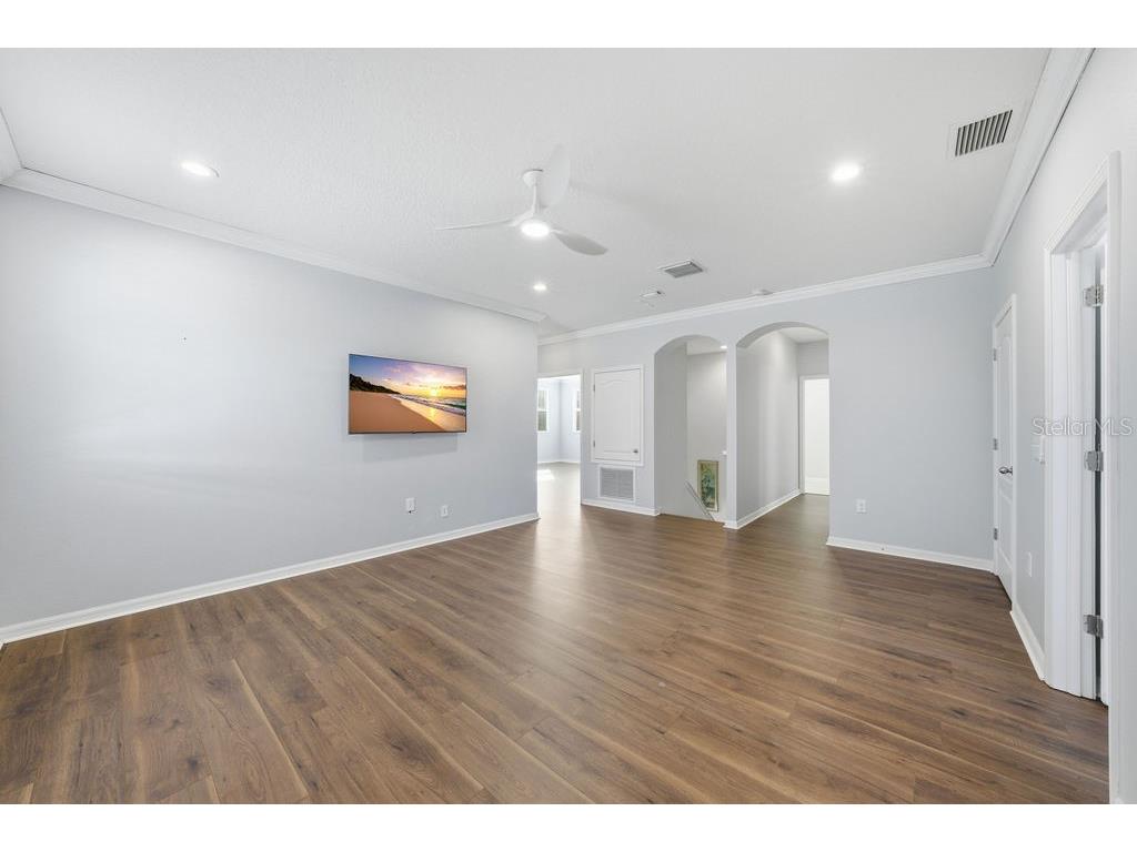 10534 Lake Seminole Terrace Seminole FL 33772 A4671667 image43