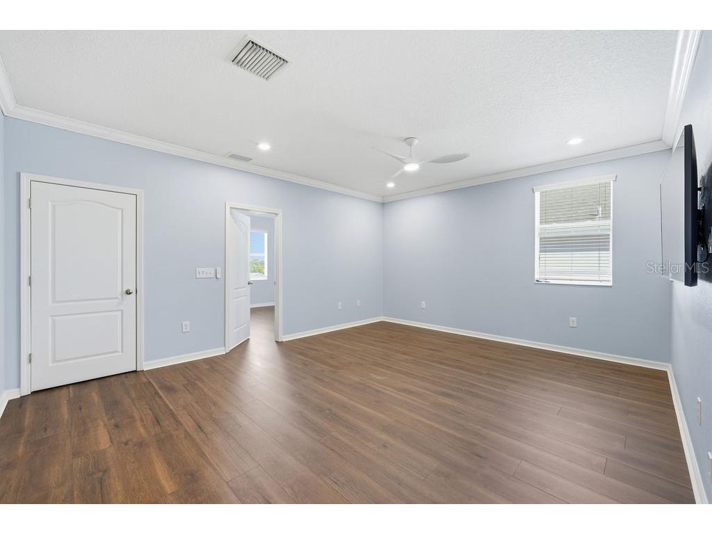 10534 Lake Seminole Terrace Seminole FL 33772 A4671667 image46