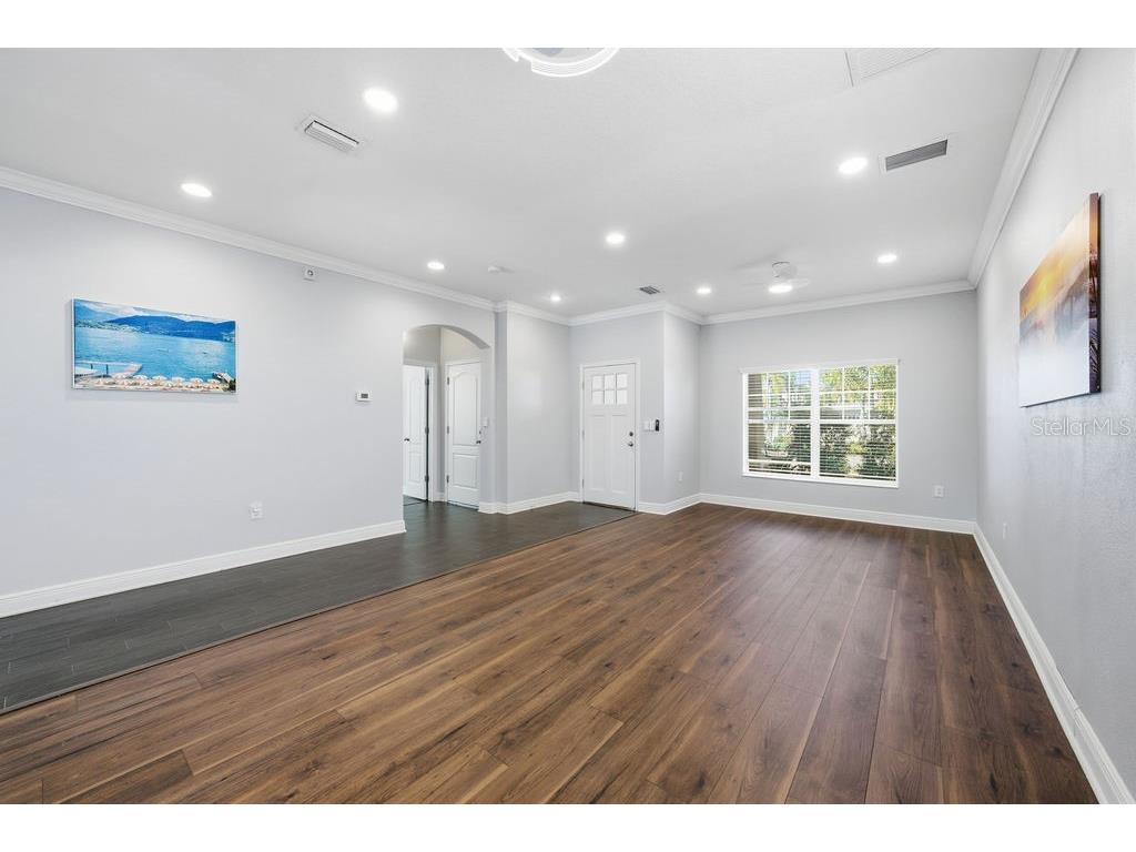 10534 Lake Seminole Terrace Seminole FL 33772 A4671667 image5