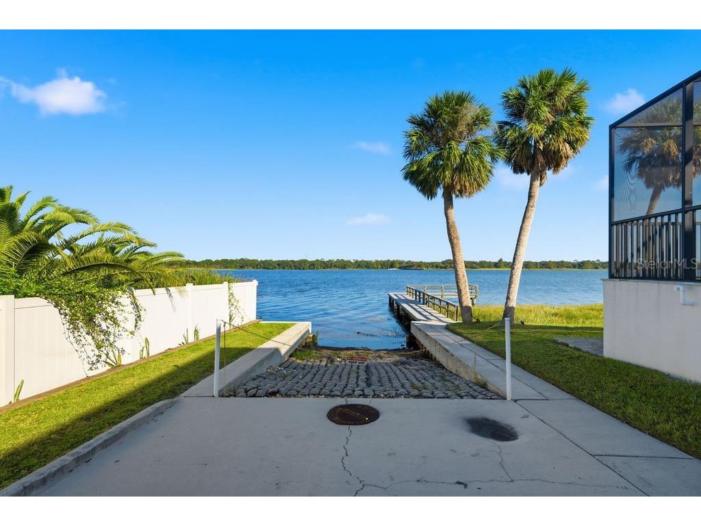 10534 Lake Seminole Terrace Seminole FL 33772 A4671667 image84