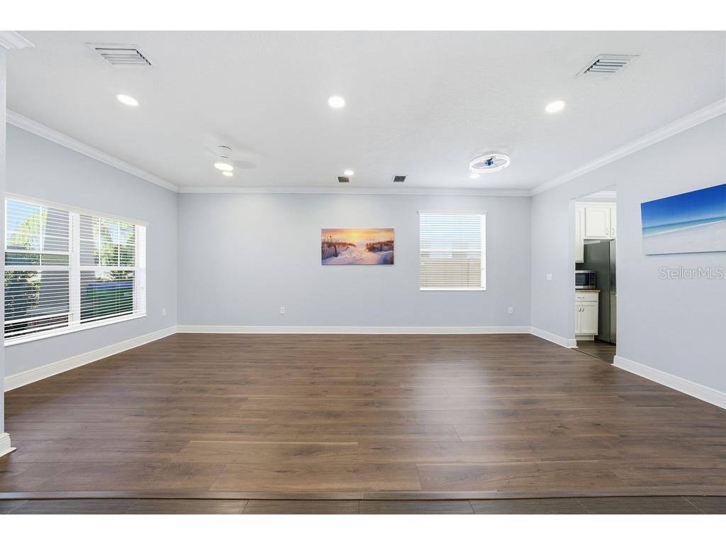 10534 Lake Seminole Terrace Seminole FL 33772 A4671667 image9