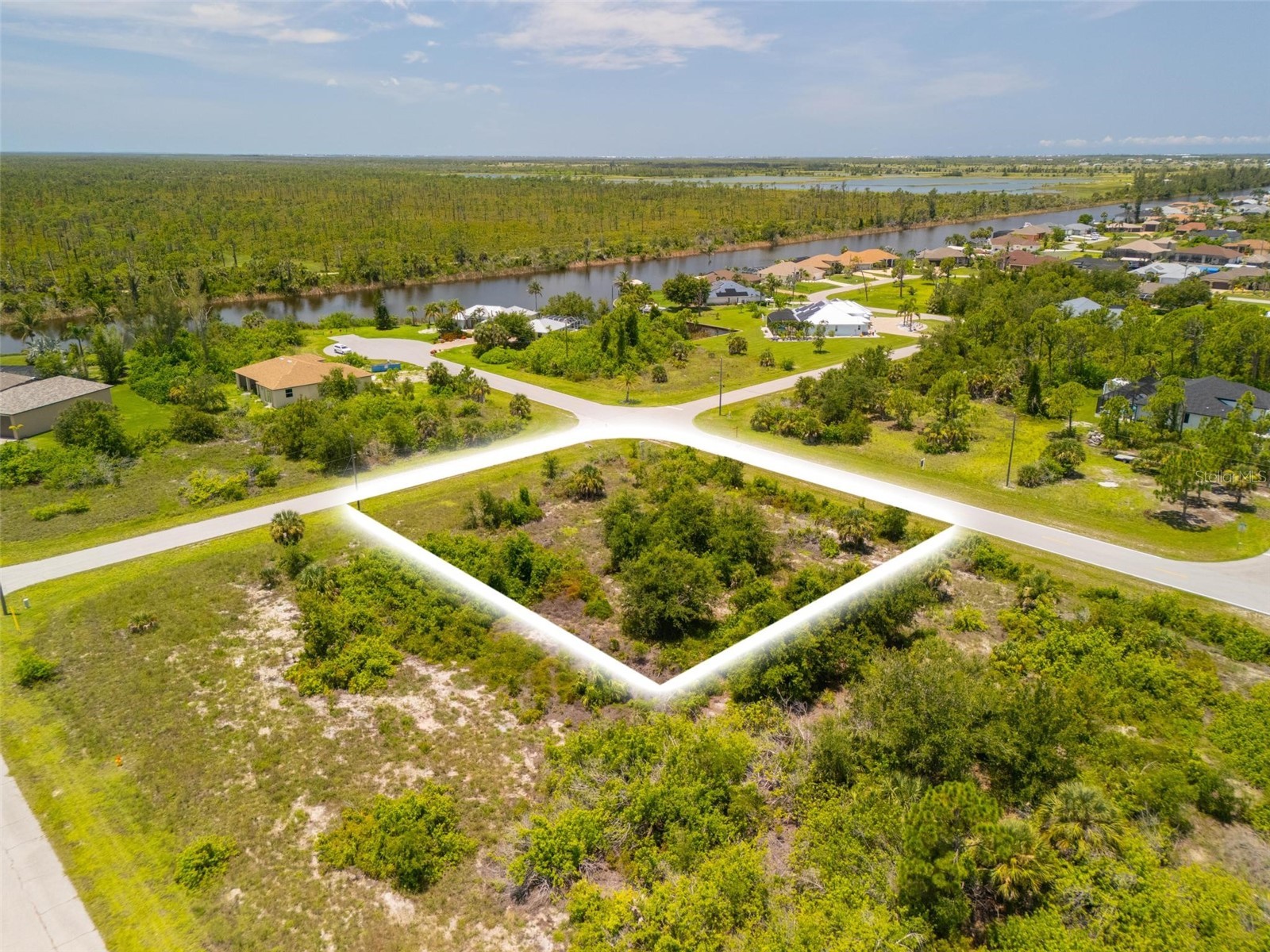10536 St Paul Drive Port Charlotte FL 33981 D6146275 image1