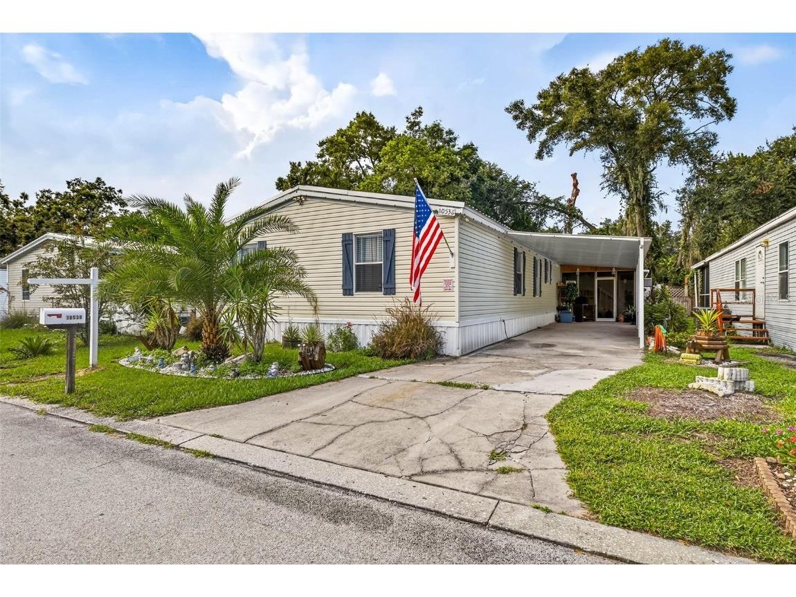 10538 Bay Hills Circle Thonotosassa FL 33592 TB8420195 image1