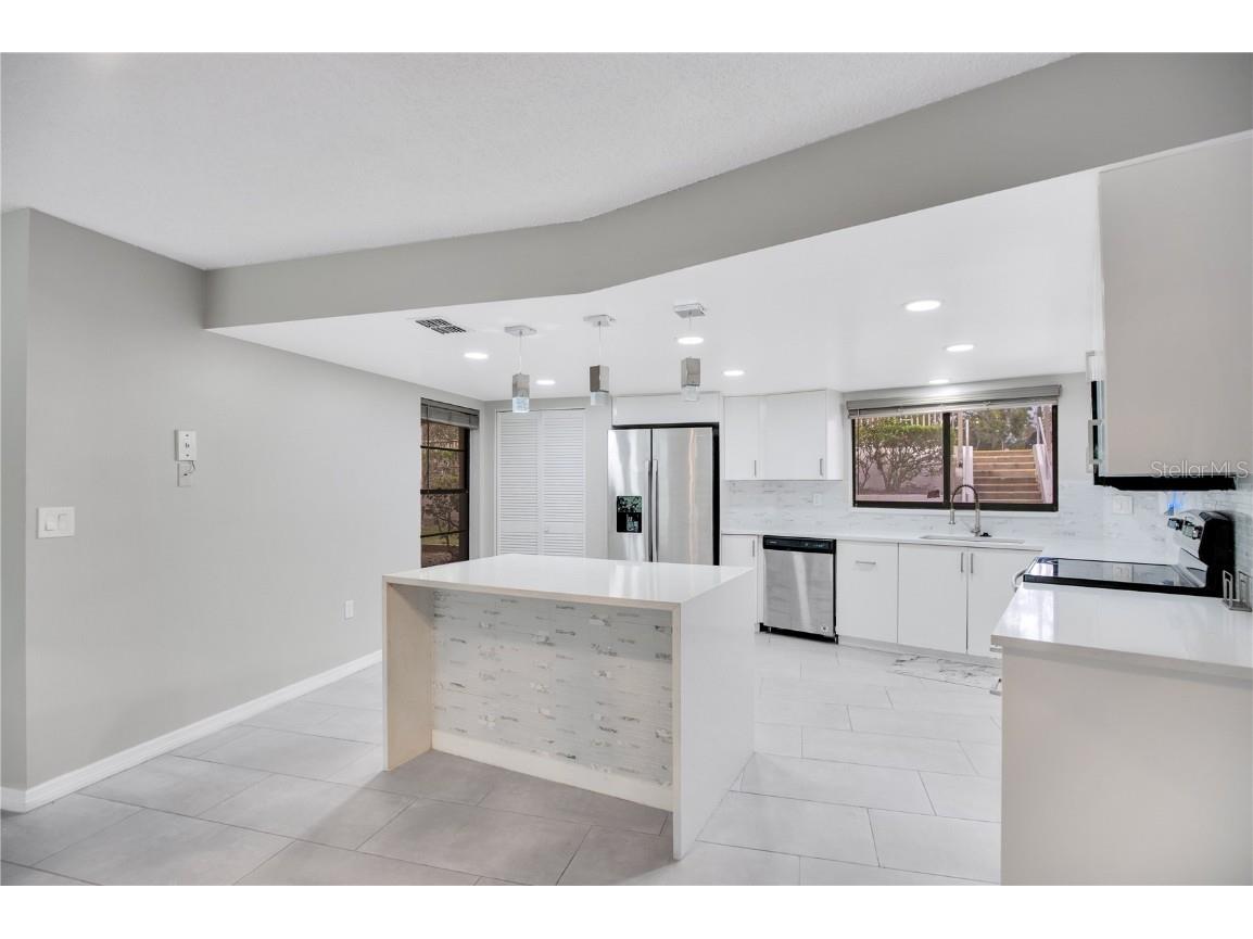 1054 Lotus Cove Court #612 Altamonte Springs FL 32714 - LAKE LOTUS O6353321 image5