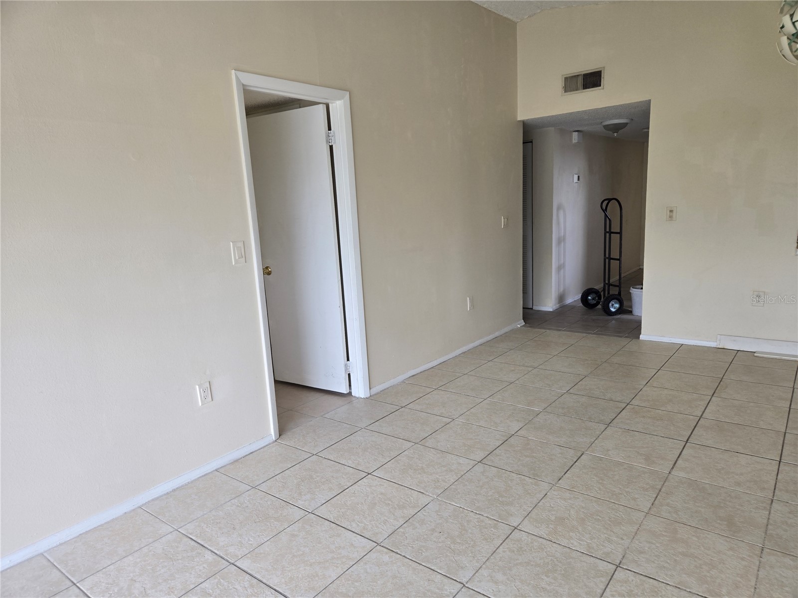 1054 Lotus Cove Court #646 Altamonte Springs FL 32714 O6402819 image5