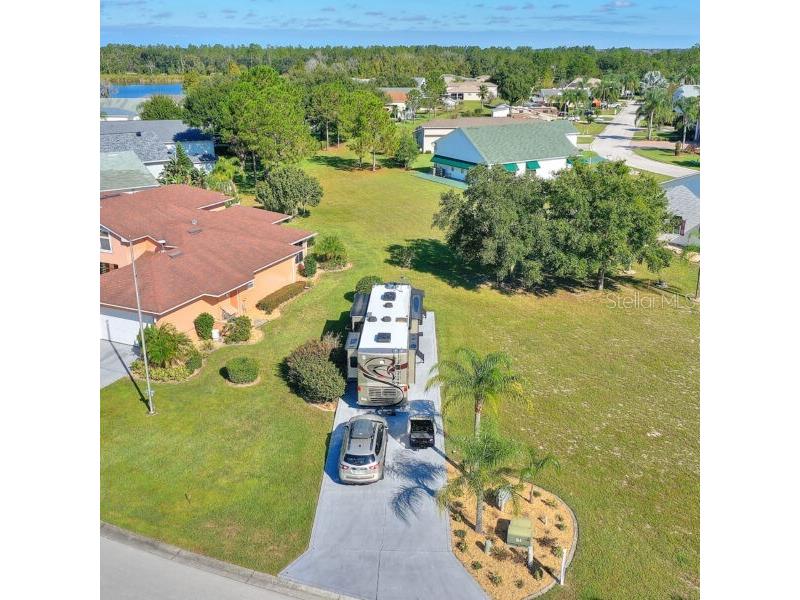 1054 Motorcoach Drive Polk City FL 33868 L4927165 image1