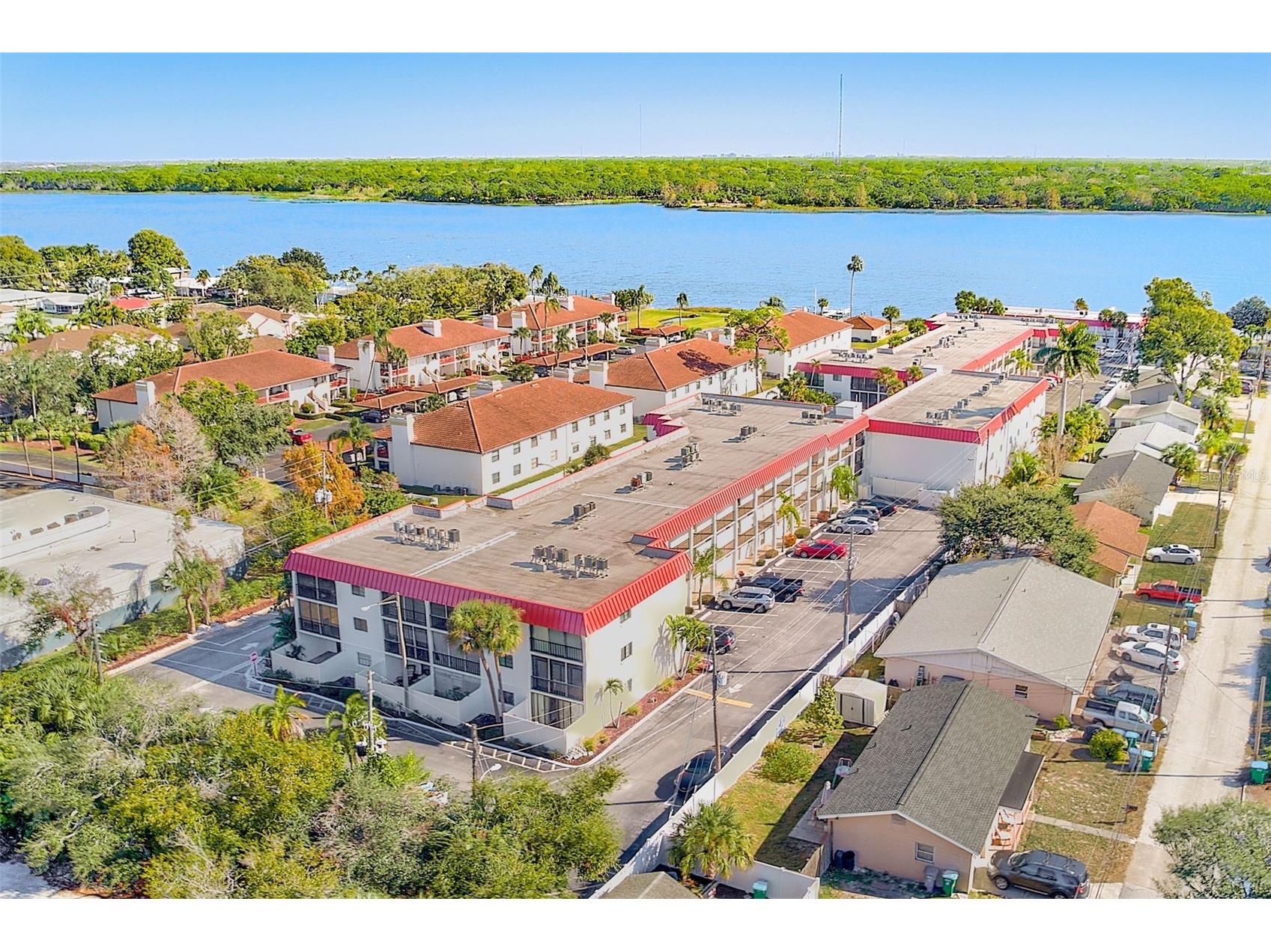 10540 77th Terrace #109 Seminole FL 33772 - LAKE SEMINOLE TB8466169 image3