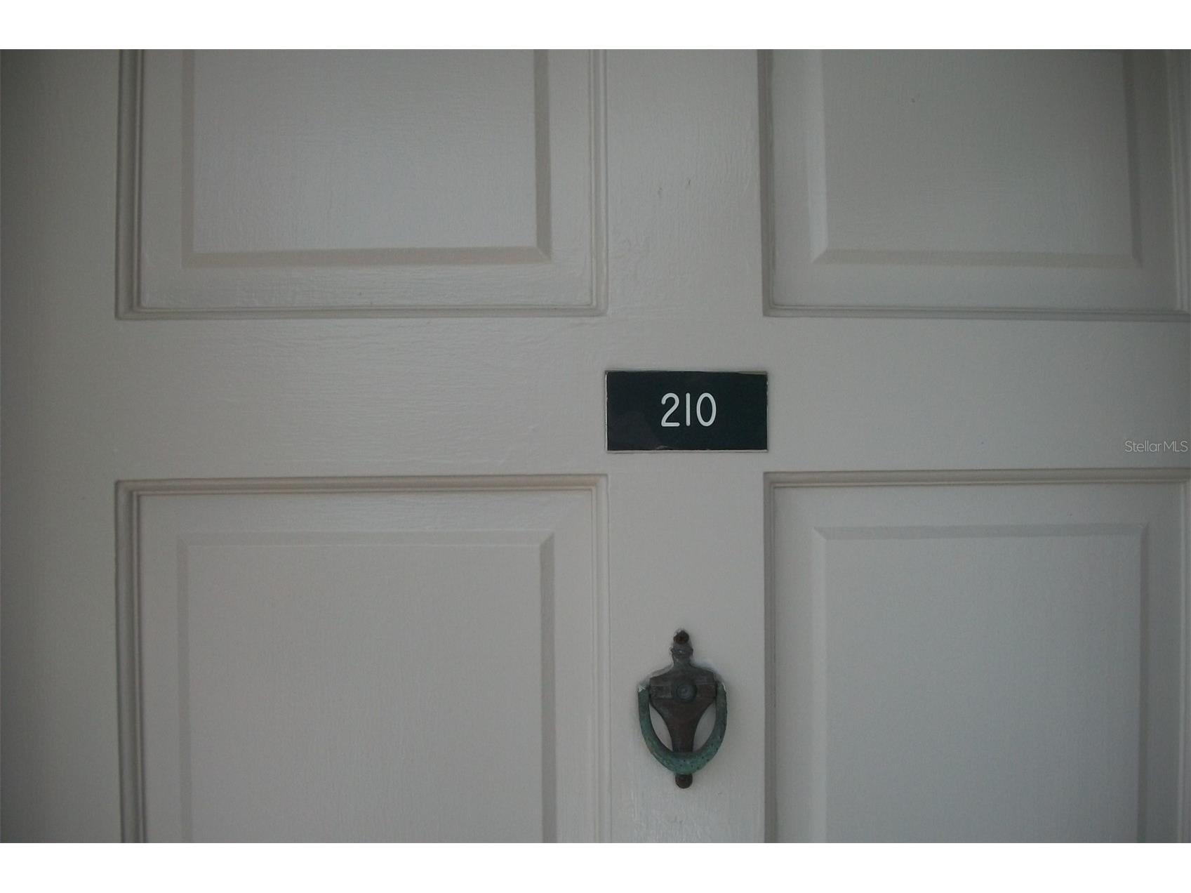 10540 77th Terrace #210 Seminole FL 33772 - LAKE SEMINOLE TB8506268 image2