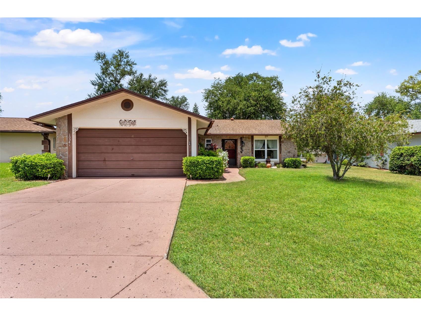 10541 Green Meadow Lane Port Richey FL 34668 W7885413 image1