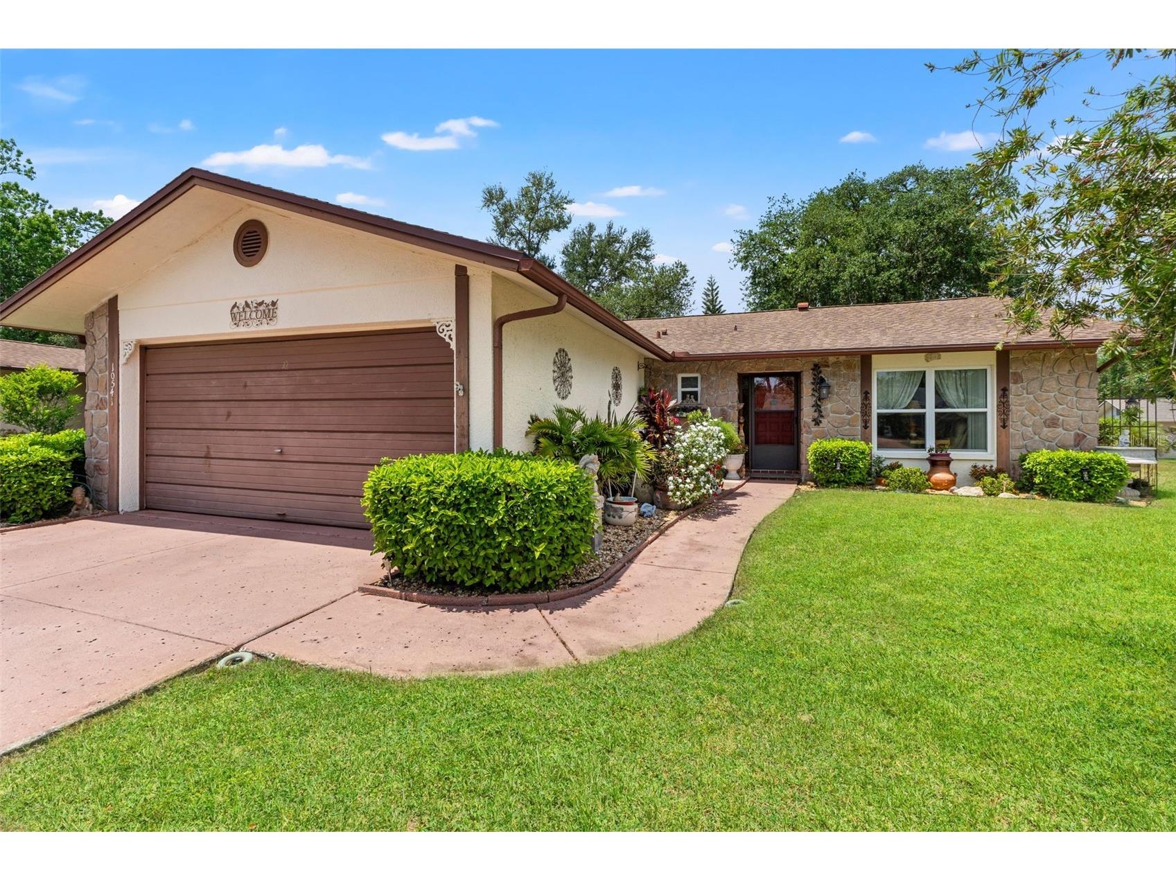 10541 Green Meadow Lane Port Richey FL 34668 W7885413 image2
