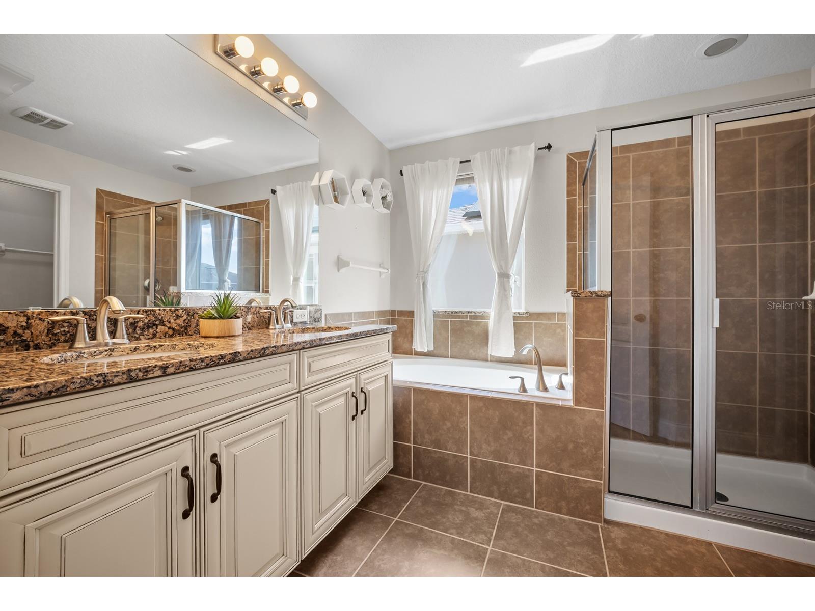 10542 Langefield Street Orlando FL 32832 O6385876 image29