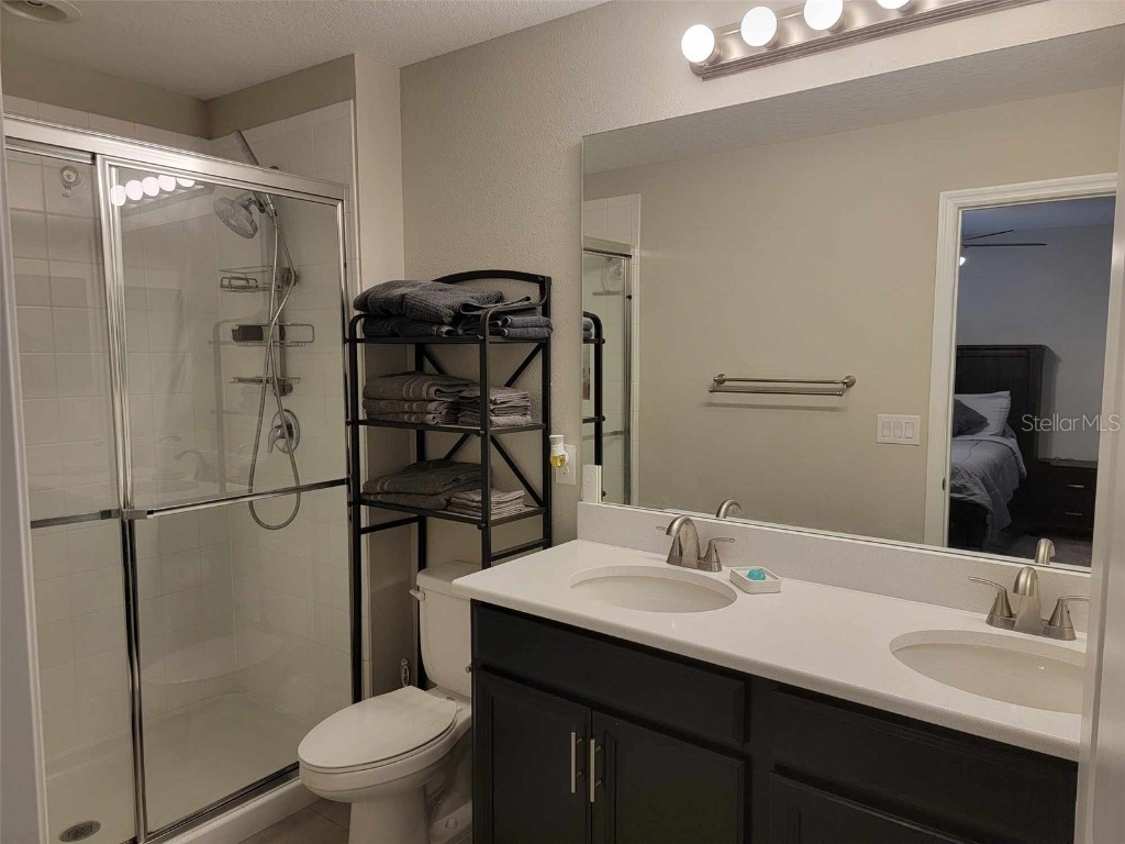 10549 Oakside Drive Palmetto FL 34221 TB8429625 image10